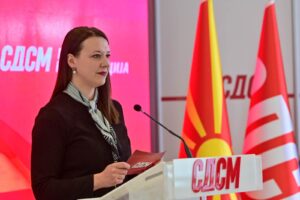 (ВИДЕО) Младеновска: Власта тера луксуз и тендери, а крати 3 милиони евра за болните од ретки болести