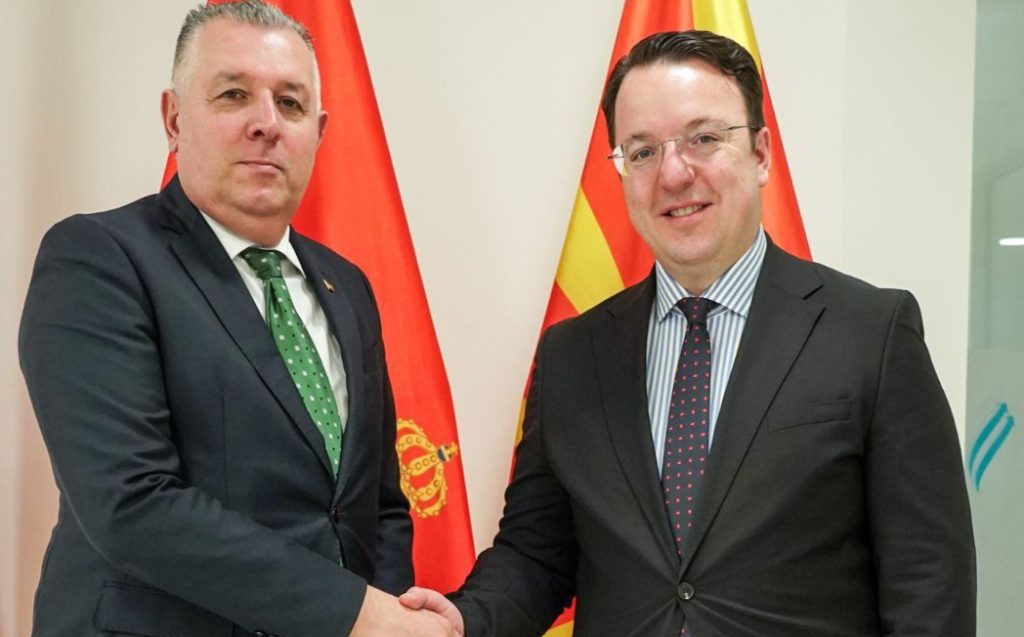 Нови авиолинии, повеќе туризам, посилна трговија: Николоски и амбасадорот на Црна Гора за поблиски врски меѓу двете земји