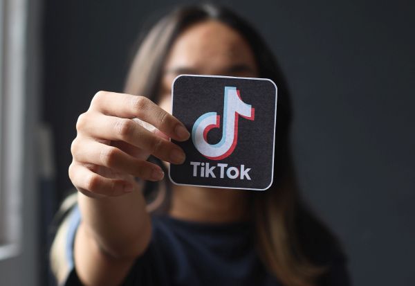 „Тик-ток“ знае сѐ за вас, дури и ако никогаш не сте гледале ниедно видео