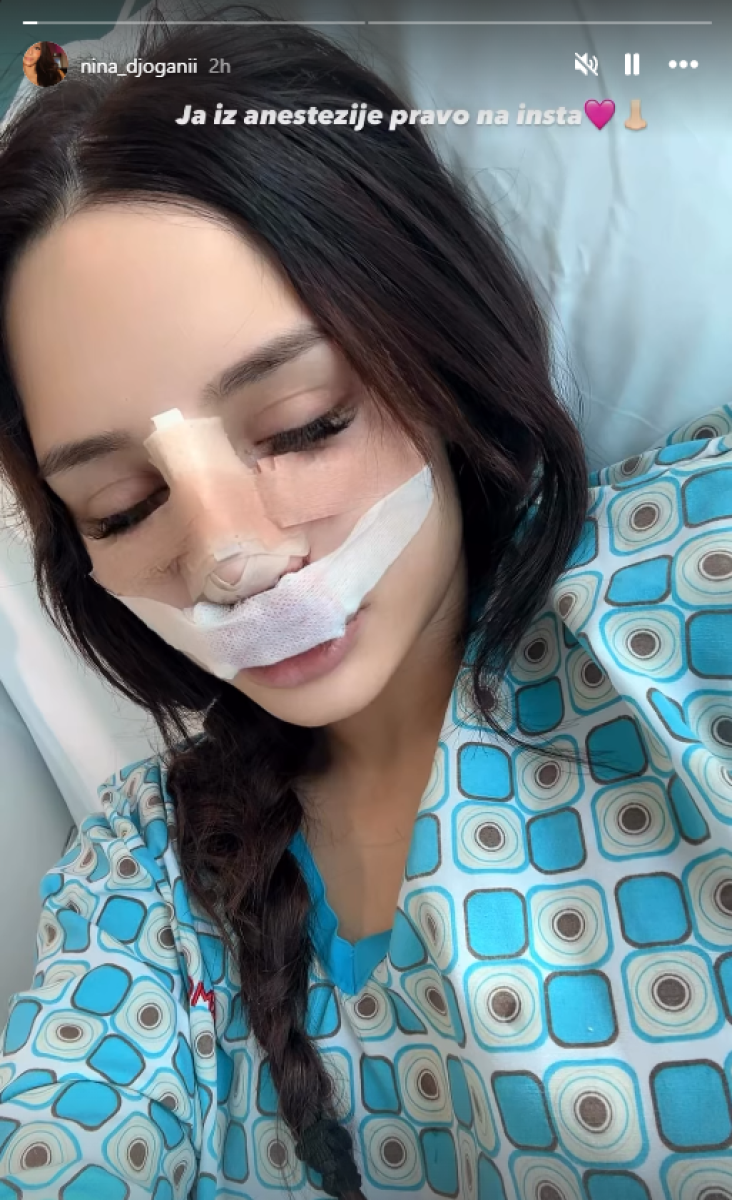 (Фото) Ќерката на Анабела Атијас оперирана: Нина се огласи од болничкиот кревет, со лицето во завои