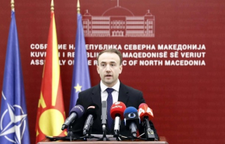 15-годишник украл паркиран автомобил и крадел од приватни имоти во Куманово