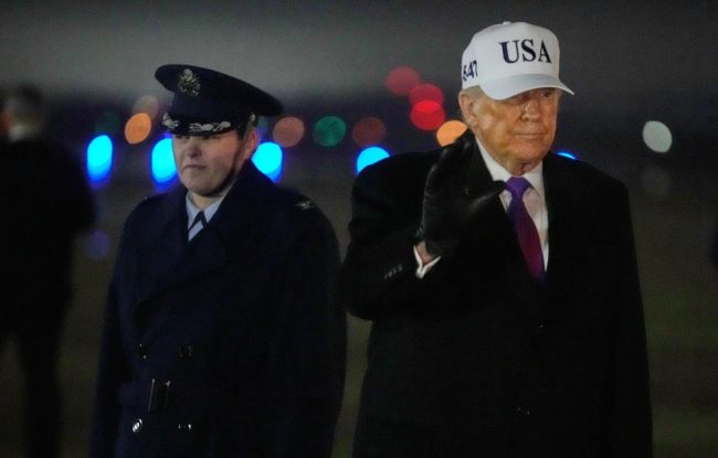 ТРАМП НАРЕДИ ДА СЕ ОБЈАВАТ СИТЕ ВЛАДИНИ ДОКУМЕНТИ ЗА ВОНЗЕМЈАНИ