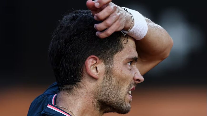 Заканите од мафијата го „скршија“ Шпанецот: Загуби откако му рекоа дека ќе му киднапираат член од семејството