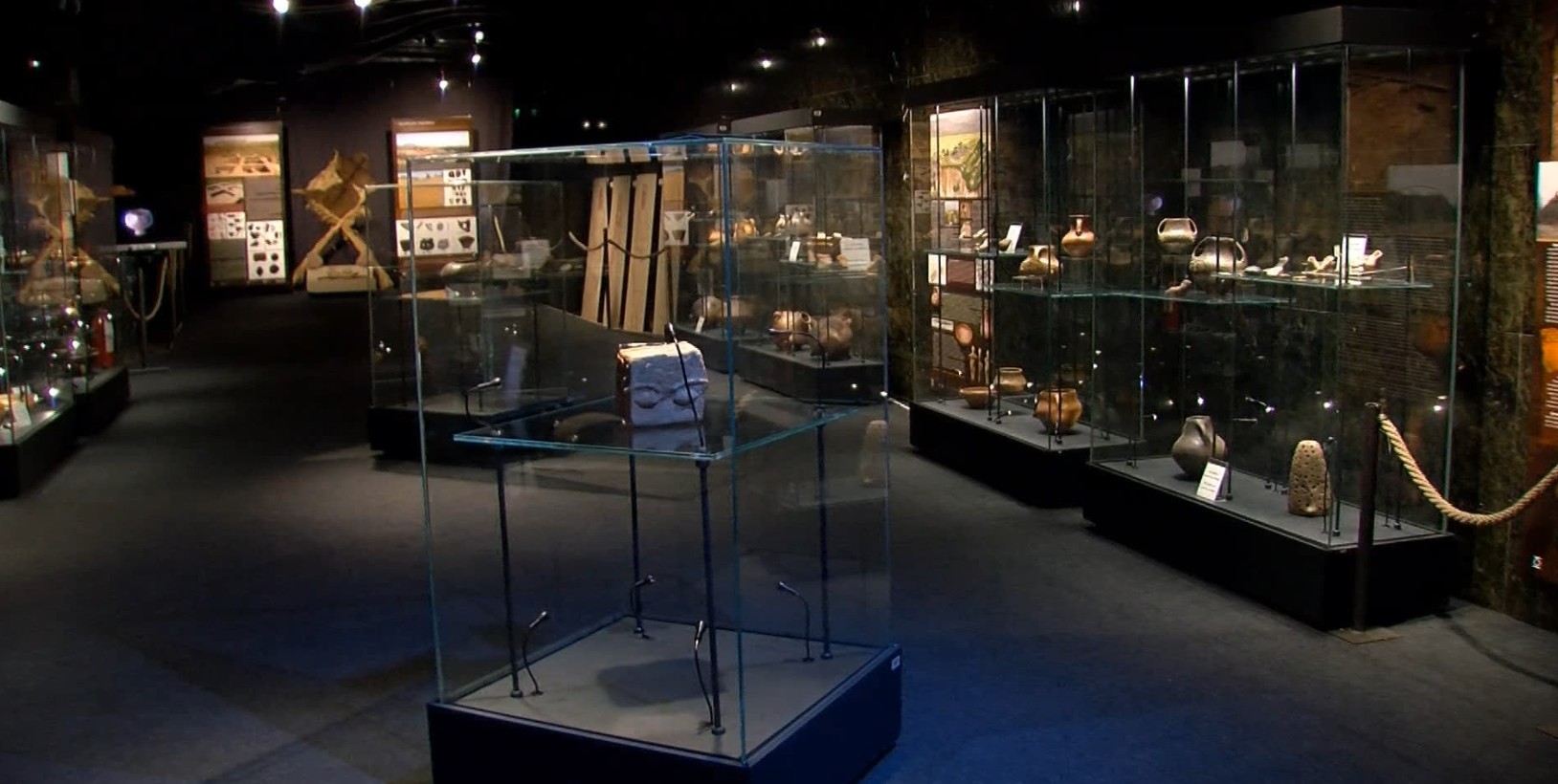 Билетите за културните настани двојно поскапени, но Љутков смета дека се достапни за секого