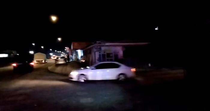 ВИДЕО: Полицискиот кордон со одземена дрога замина од просториите на фабриката Охис