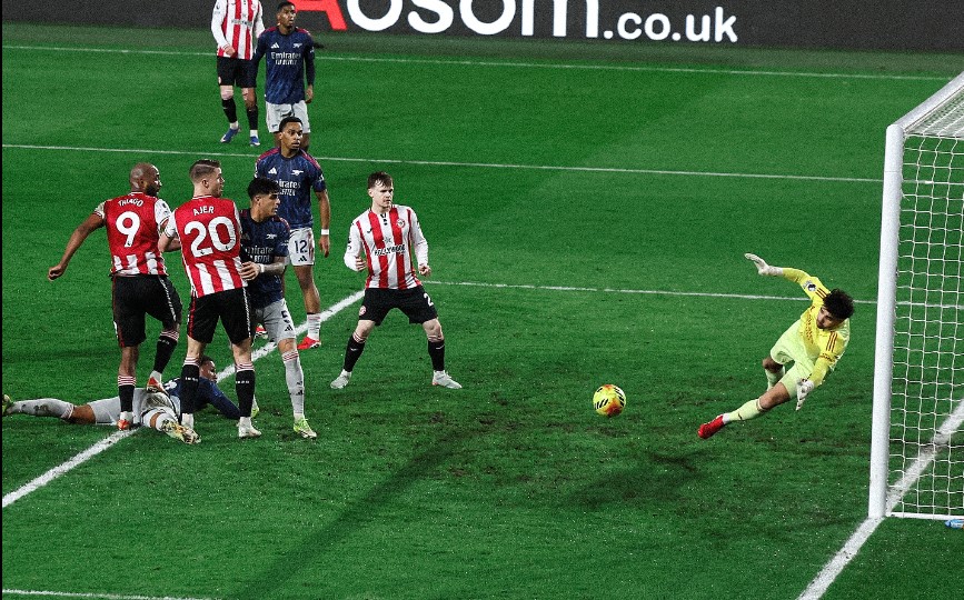 Само бод за Арсенал против Брентфорд (ВИДЕО)