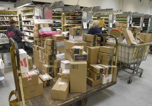 Новиот Закон за ДДВ ги заглави пратките од странство на Царина, „Пошта“најавува забрзување на царинските формалности