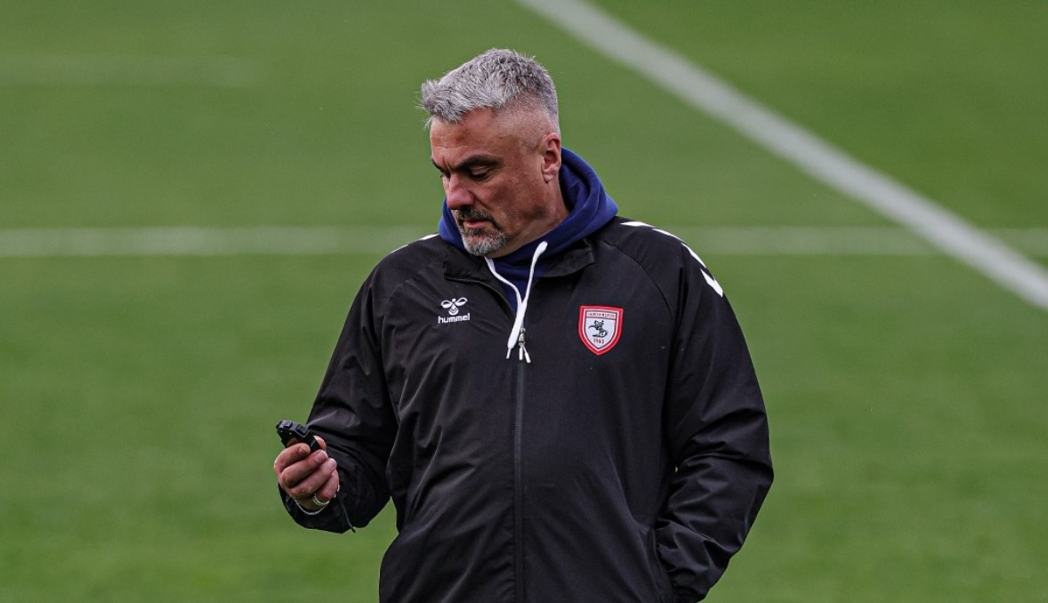 Противникот на Шкендија во Конференциската лига остана без тренер