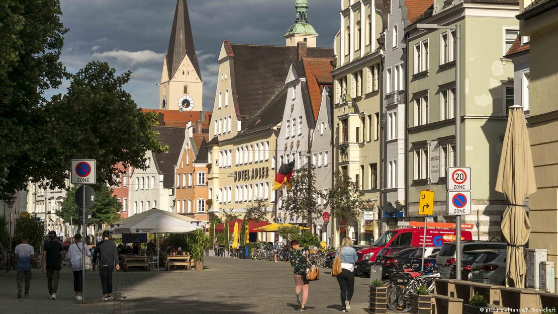 Германските автомобилски центри во финансиска криза