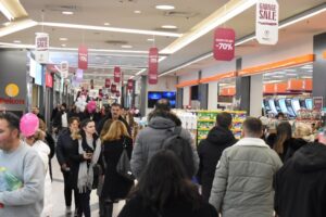 Голем број на посетители на првиот ден од Garage Sale во Рамстор Мол