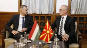 Бунфорт: Северна Македонија неправедно веќе 20 години „седи на оградата“ на ЕУ