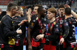 Победа и на терен и на трибини (ФОТОГАЛЕРИЈА)