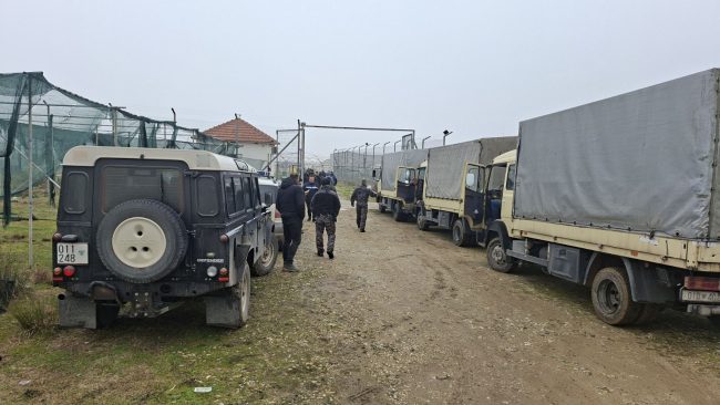 ВЛАДАТА ОДЗЕДЕ ЛИЦЕНЦИ НА ШЕСТ ФИРМИ ЗА ОДГЛЕДУВАЊЕ КАНАБИС, АЛИУ НАЈАВИ НОВ ЗАКОН