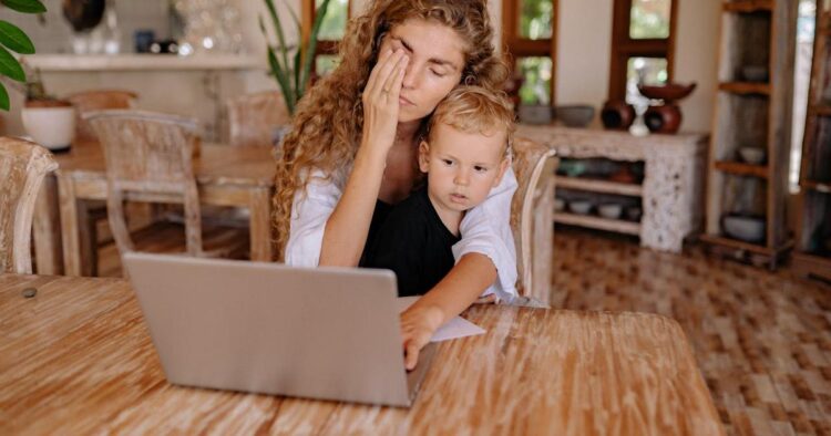 Oвие 5 работи родителите кои се под помал стрес ги прават поинаку