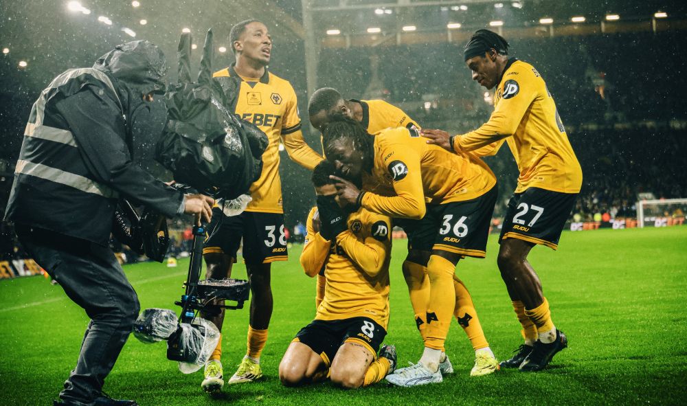 Вулвс ја „среди“ Астон Вила! (ВИДЕО)