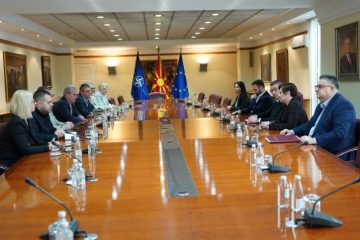 ДЕАНОВСКИ И РАЛПОВСКИ: Постигнавме договор со Владата, ова е историска придобивка