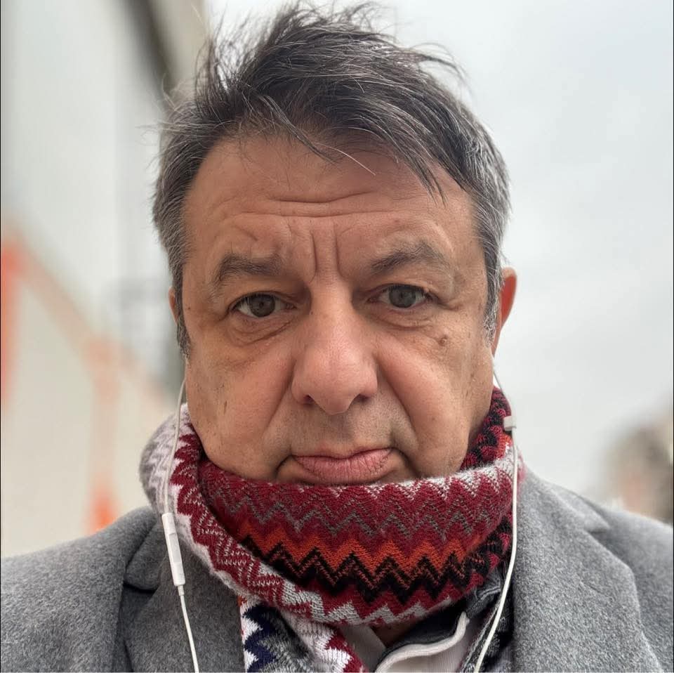 Зошто добронамерната критика умира, а молкот победува…