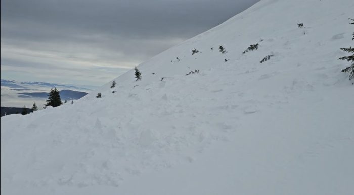 ПРЕДУПРЕДУВАЊЕ ЗА ЛАВИНИ: Планината е прекрасна, но бара одговорност – опасност од лавини, апелираат од НП Шар Планина
