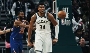 Голден Стејт се откажува од пола екипа само да го доведе Јанис