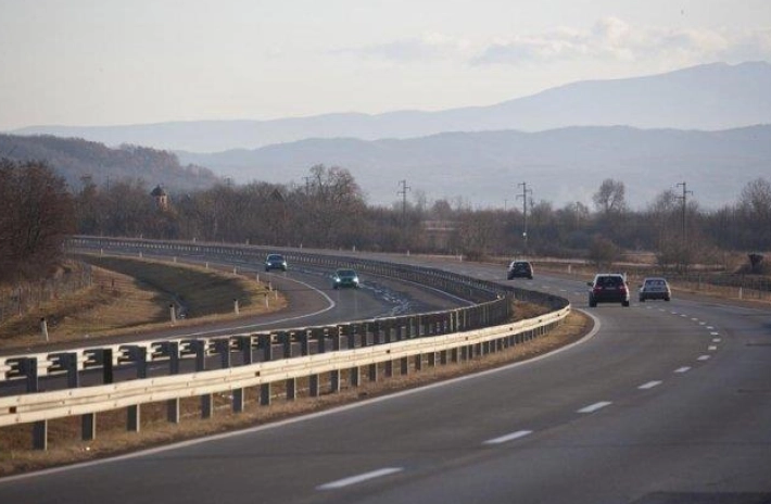 Одронот е расчистен, сообраќајот на автопатот Скопје – Велес е нормализиран