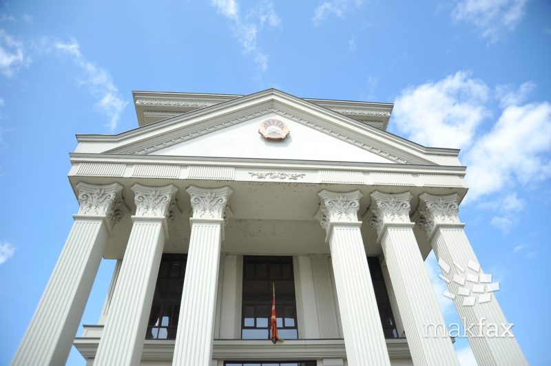 Македонските државјани кои се наоѓаат во Израел да побараат помош, воздушниот сообраќај е затворен за цивилни летови