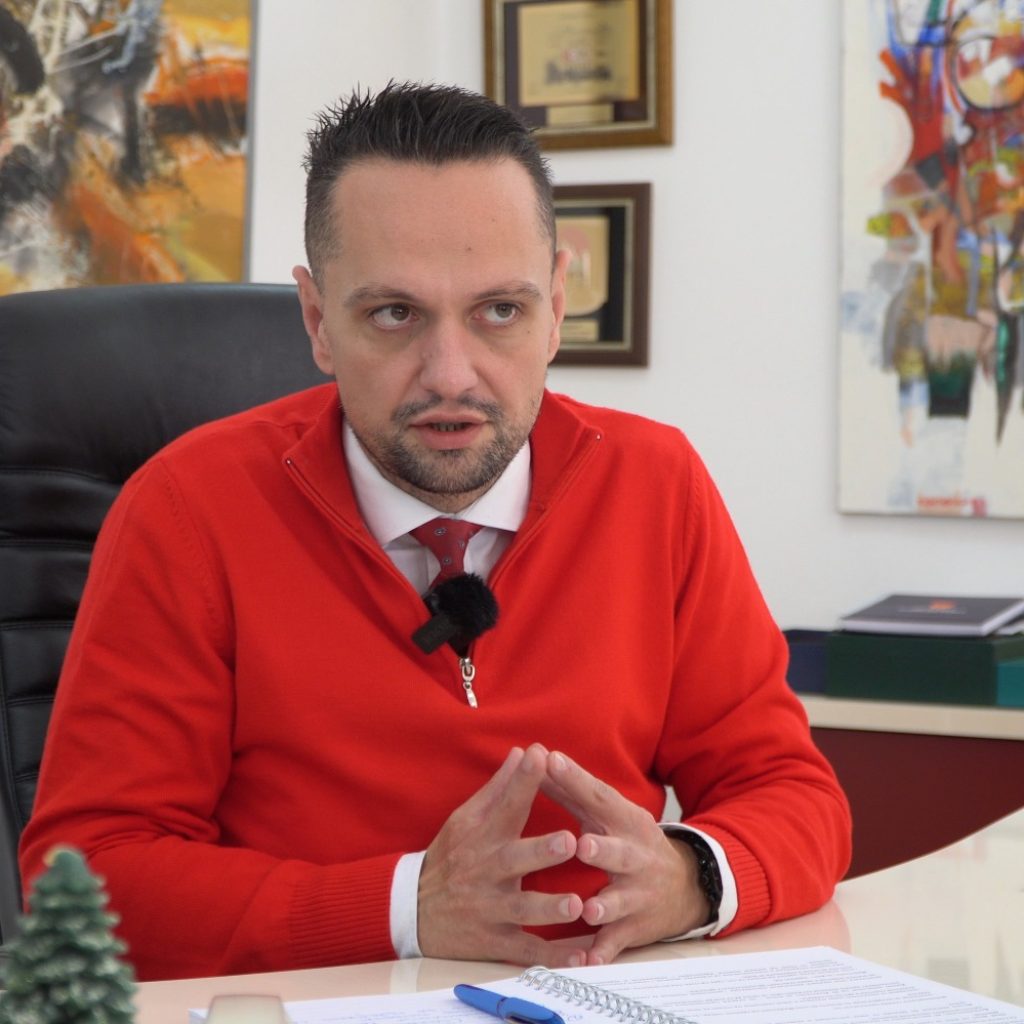 Митовски: Гневот кај кривопаланчани поради кравите расте