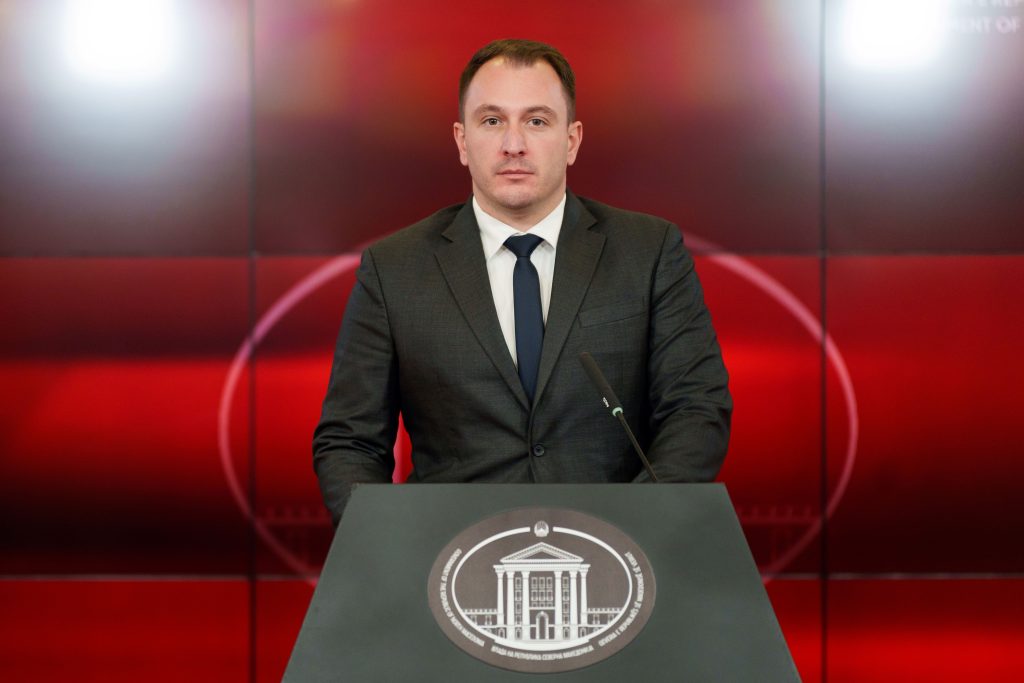 Андоновски: Вештачката интелигенција може да помогне, но не може да ги замени вработените во администрацијата