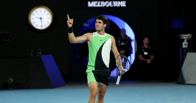 АЛКАРАС ГО ПОБЕДИ ЃОКОВИЌ ВО МЕЛБУРН И СТАНА НАЈМЛАДИОТ ТЕНИСЕР ШТО ГИ ОСВОИЛ СИТЕ ЧЕТИРИ ГРЕНД СЛЕМА