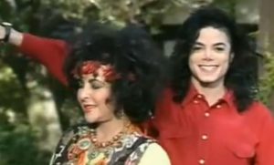 (ВИДЕО) ТАА ГО НАПУШТИ НЕГОВИОТ КОНЦЕРТ БЕСНА, ТОЈ И’ КУПИЛ СЛОН: Неверојатната приказна за необичното пријателство на Елизабет Тејлор и Мајкл Џексон