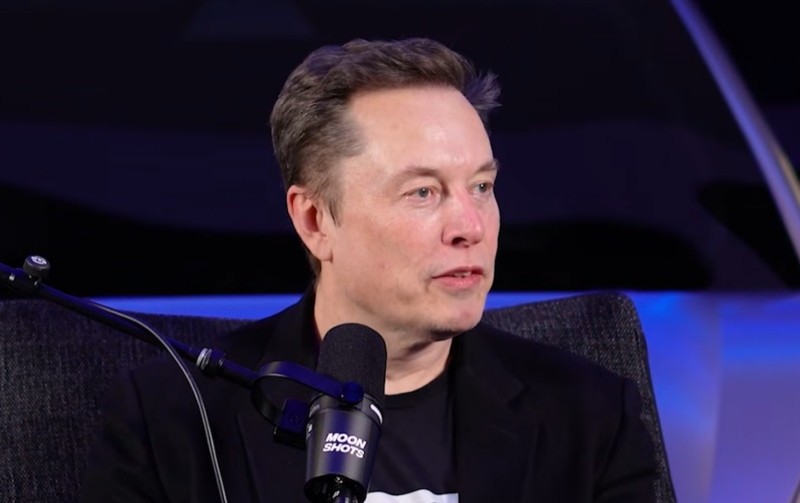 Илон Маск: „Без вештачка интелигенција и роботи, Америка ќе банкротира“