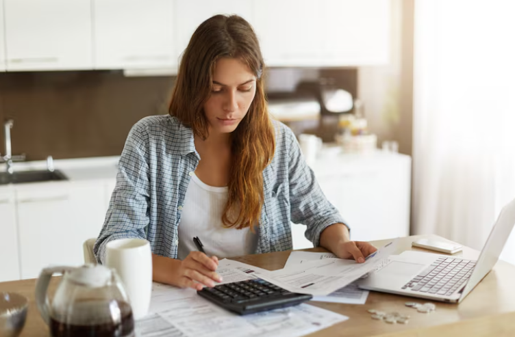 Колку Европејците навистина плаќаат даноци? Драстична разлика помеѓу северот и истокот