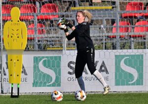 Панџурова: Младите фудбалерки носат свежина и енергија на Македонија