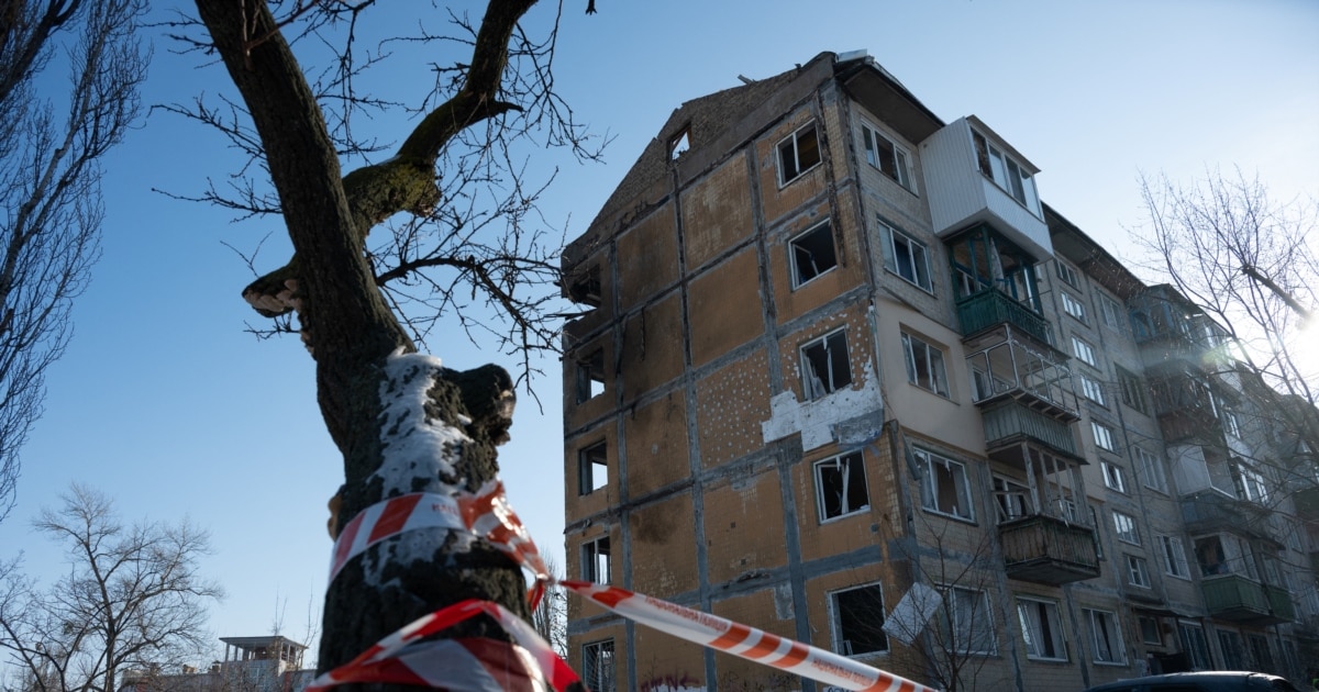 Четири загинати во руски воздушни напади во јужна Украина