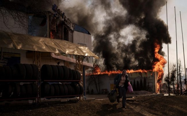 ПУТИН ВЕЌЕ ЈА ЗАПОЧНА ТРЕТАТА СВЕТСКА ВОЈНА, КАЖА ЗЕЛЕНСКИ НА ЧЕТВРТАТА ГОДИШНИНА ОД ПОЧЕТОКОТ НА РУСКАТА ИНВАЗИЈА