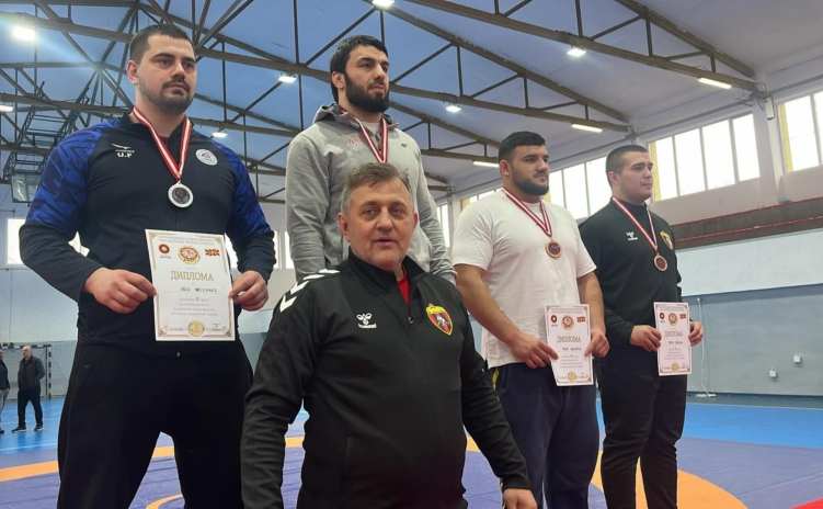 Вардар со неполн состав на Државното првенство во борење, дел борачите не гледаат перспектива