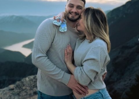 Универзумот ја подготвува за најважната премиера во животот: Александра Јанева ќе стане мајка