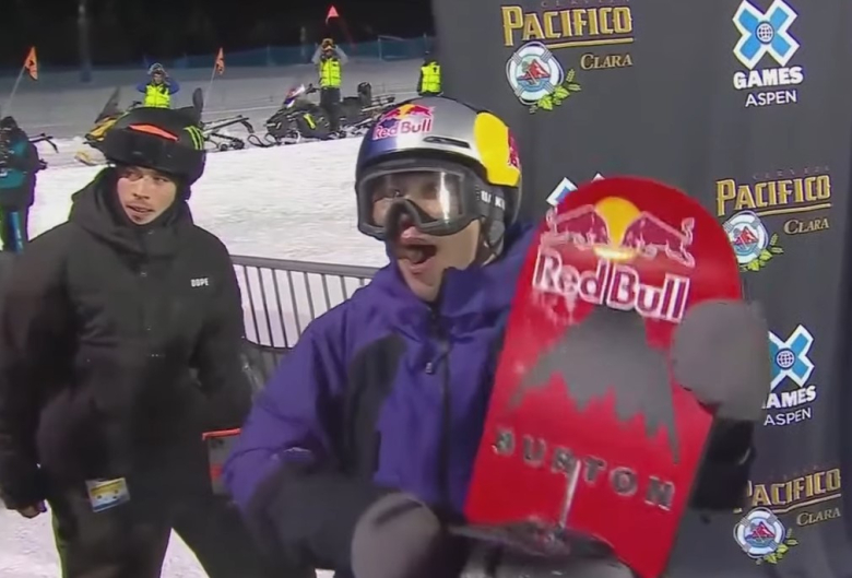 Како изгледа скок од 2.340 степени во сноубординг?