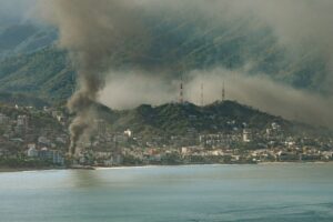 По ликвидацијата на Ел Менчo, 23 затвореници избегаа од затвор