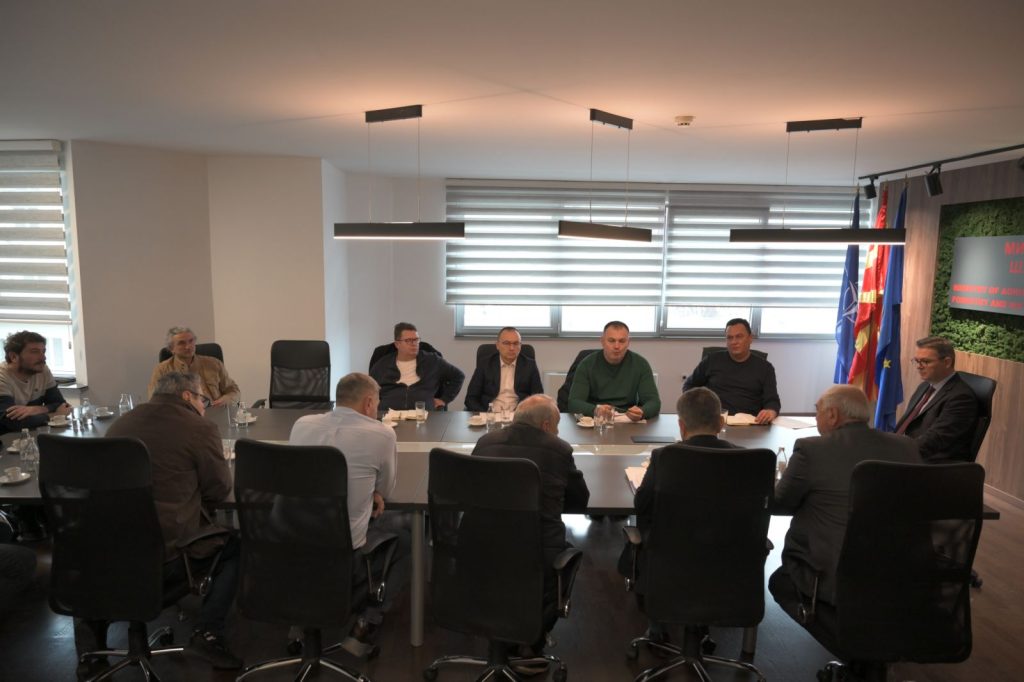 Трипуновски: Работиме на стабилен откуп и цена на суровото млеко