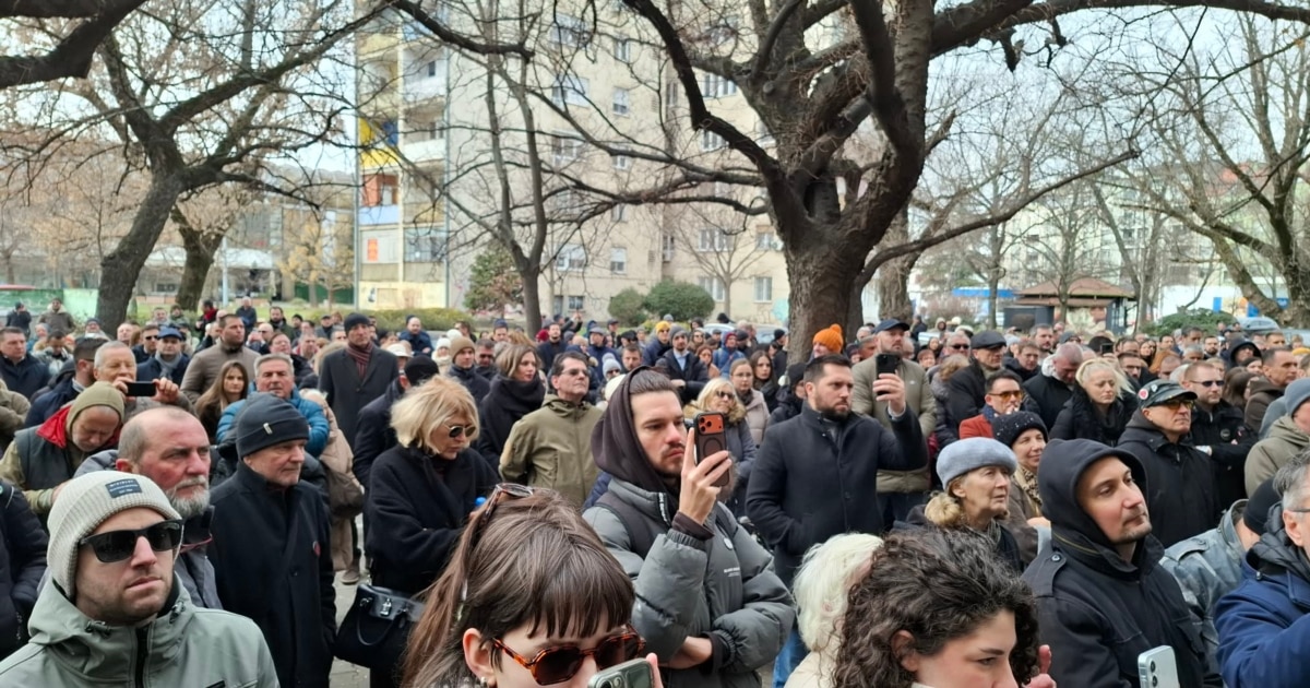 Протест во Нови Сад поради правосудните закони