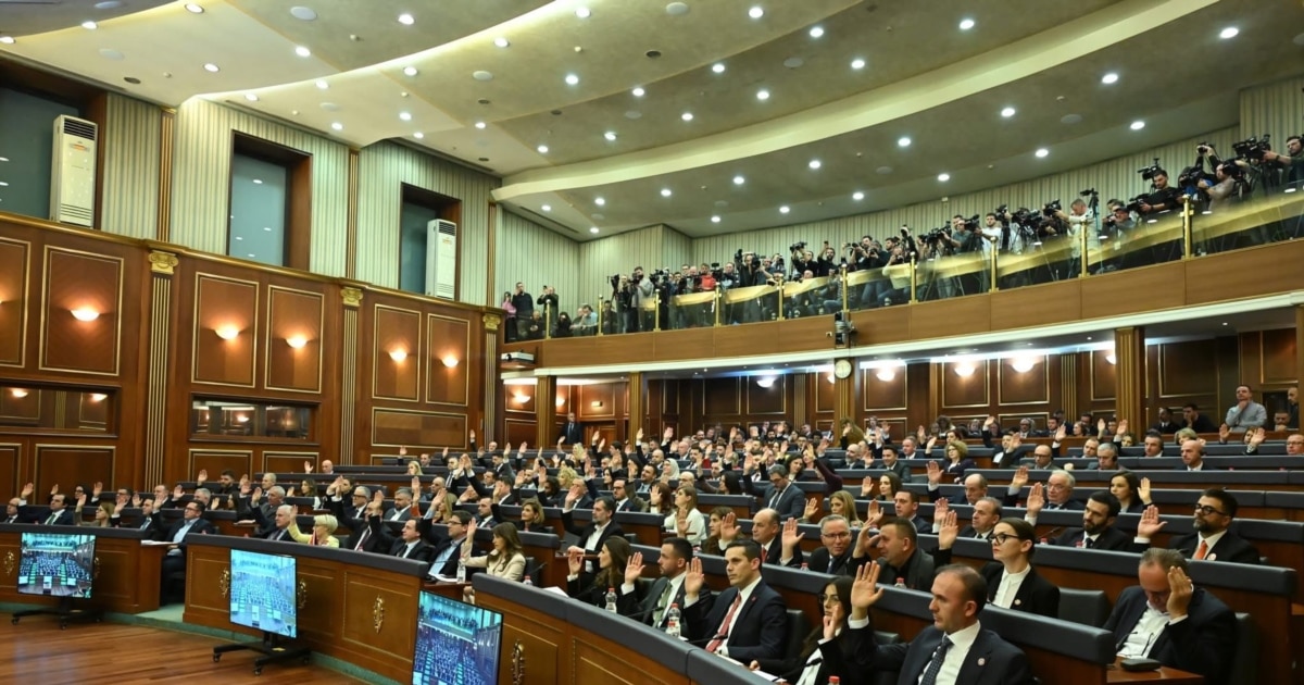 ЕУ го поздрави формирањето на новите институции во Косово, најави средба меѓу лидерите на Приштина и Белград