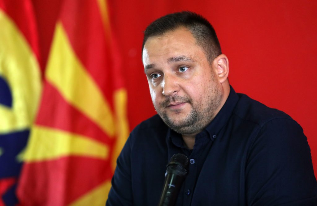 Добро утро на сите освен на пратениците – рече Трендафилов пред Собранието и ги обвини оти две години го блокираат зголемувањето на платите