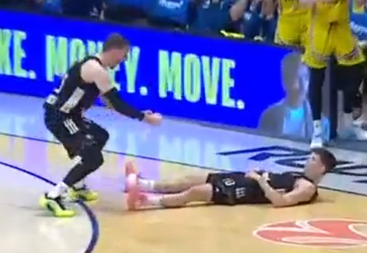 Двете махерски тројки на Нено