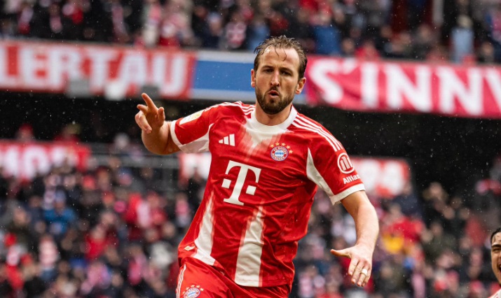 Баерн Минхен му пресуди на Франкфурт за трет триумф по ред (ВИДЕО)