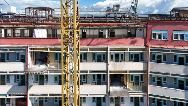 Електронски врати на влезовите, дел од собите со сопствени тоалети, а ќе има и менза, пекарница и слаткарница - вака ќе изгледаат студентските домови „Стив Наумов“ и „Кузман Јосифовски-Питу“ во Скопје