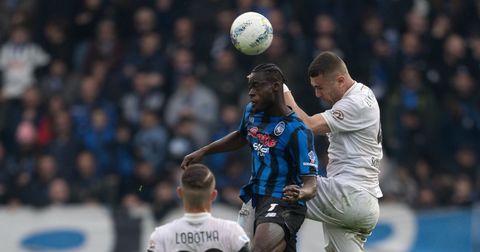 Инцидент во Италија: Сопругата го избодела мажот додека навивал за Наполи!