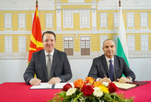 Бугарија го ратификуваше договорот за изградба на меѓуграничен железнички тунел на Коридорот 8