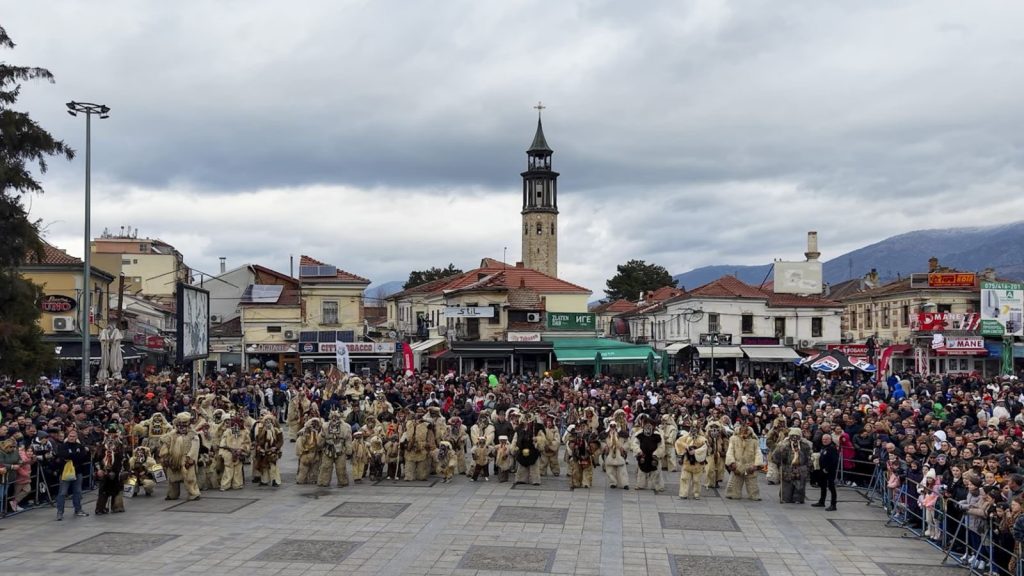 Прилеп го одбележа јубилејниот карневал