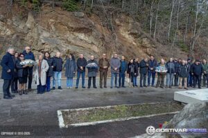 7 децении од снежната трагедија-Цвеќе и поклонување со почит кон градителите на ХЕС „Маврово“