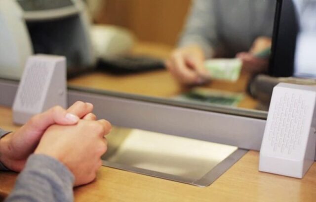 СТАНБЕНИ КРЕДИТИ: Заострување на кредитните услови кај хипотека и бонитет на клиентот – граѓаните должат скоро 1,8 милијарда евра !   